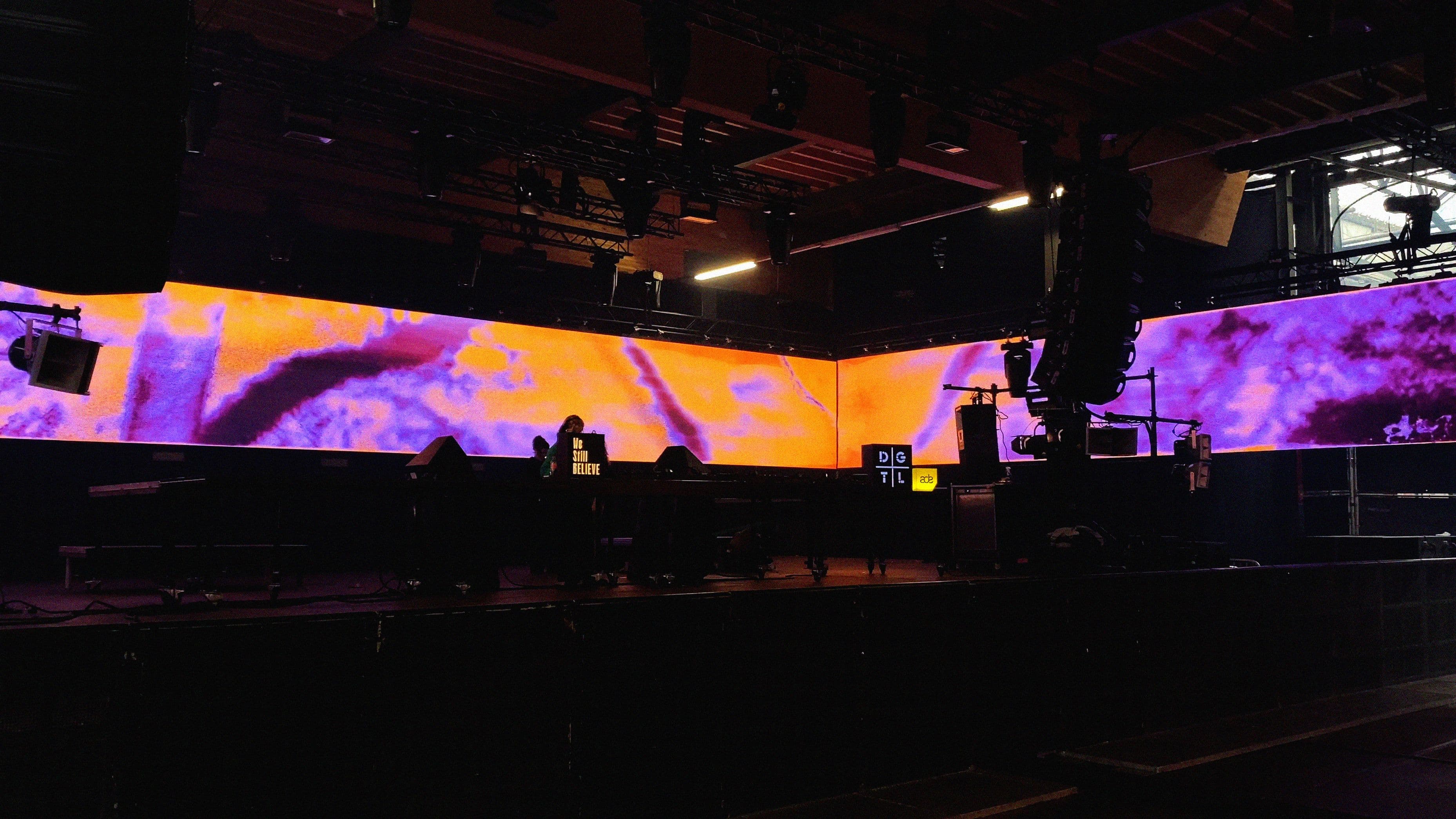 An image without an alt, whoops