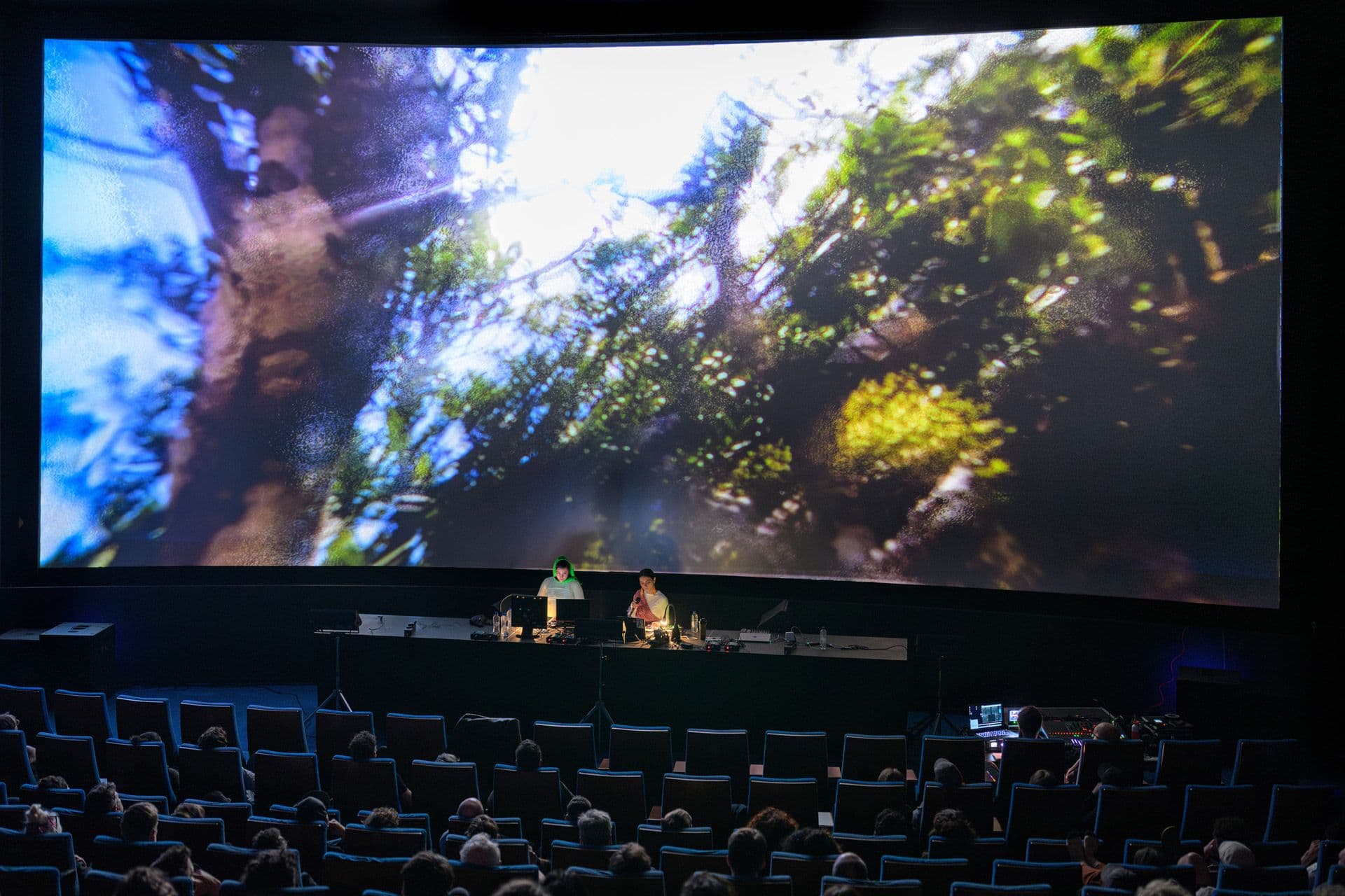 An image without an alt, whoops